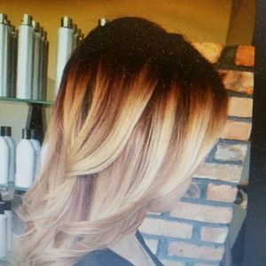 Meet your Posher, Dee